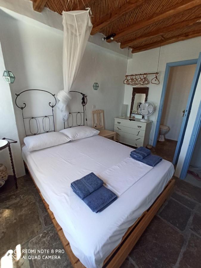 Traditional Stone House With Breathtaking View Serifos Town Ngoại thất bức ảnh