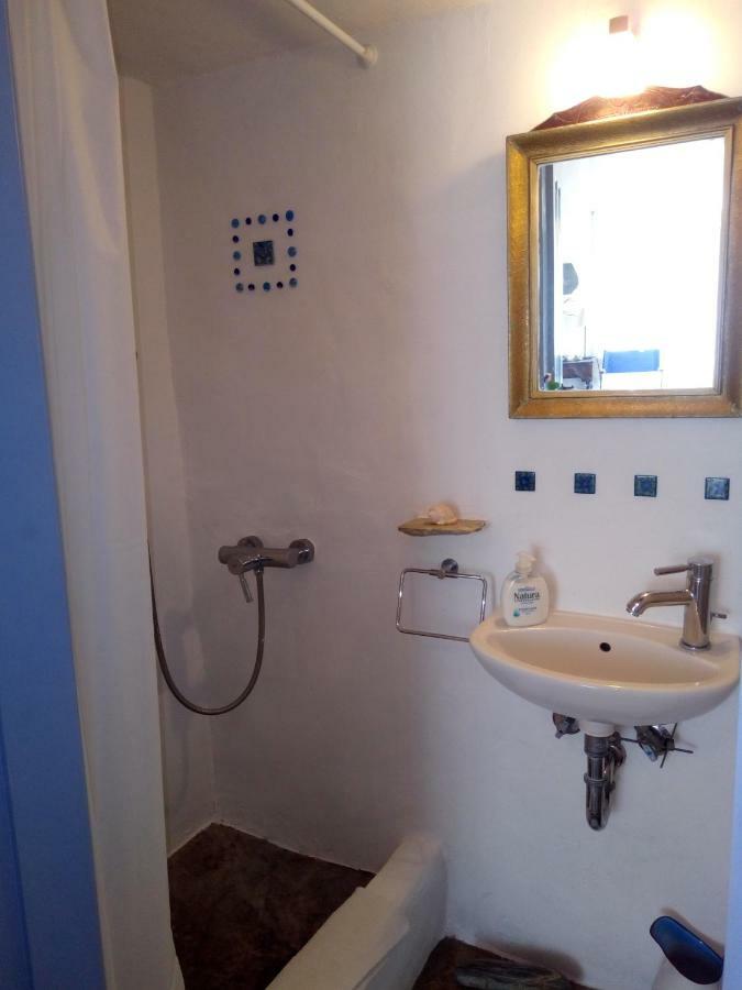 Traditional Stone House With Breathtaking View Serifos Town Ngoại thất bức ảnh
